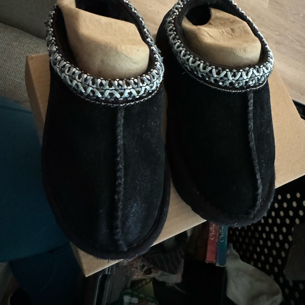 Ugg toddler slippers